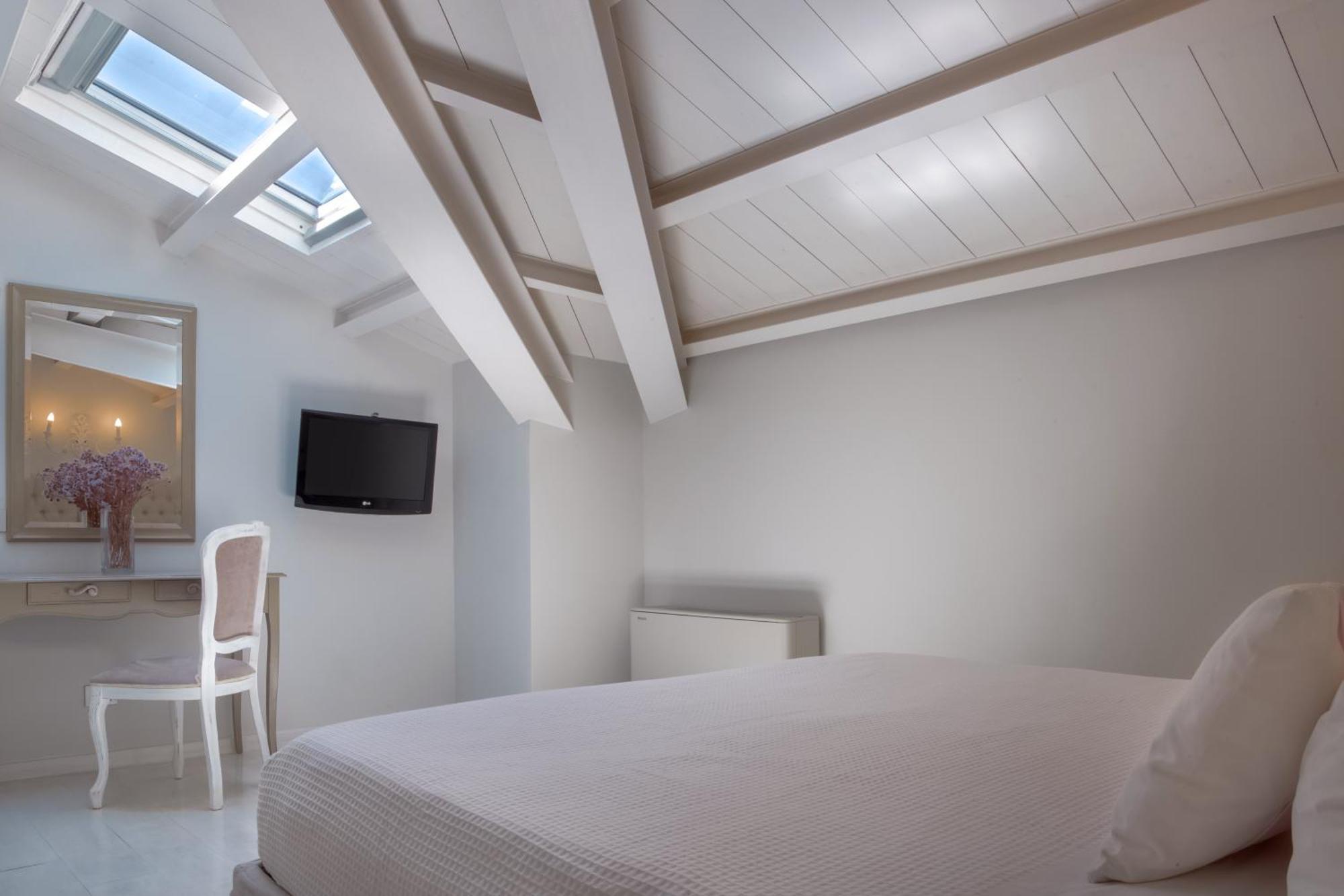 Micra Anglia Boutique Hotel & Spa Andros Town Exterior foto